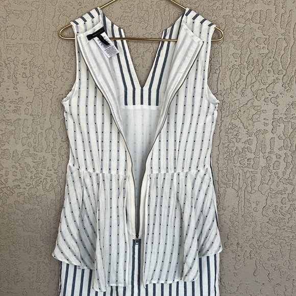 BCBGMaxAzria Stripe Dot Print Yousra Seeveless Dress - Picture 9 of 15
